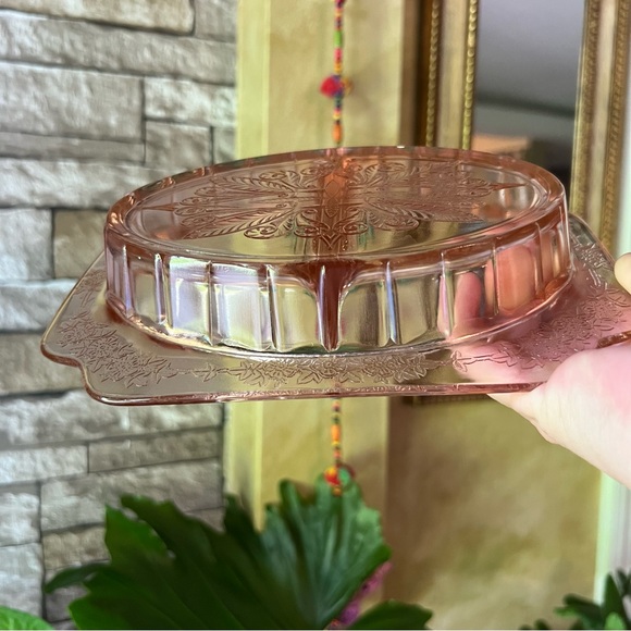 Vintage Pink Glass Divided Relish Dish - Picture 7 of 8